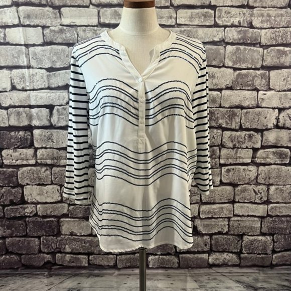 Chico's Tops - Chico's V-Neck 3/4 Sleeve Striped Blouse Size Large